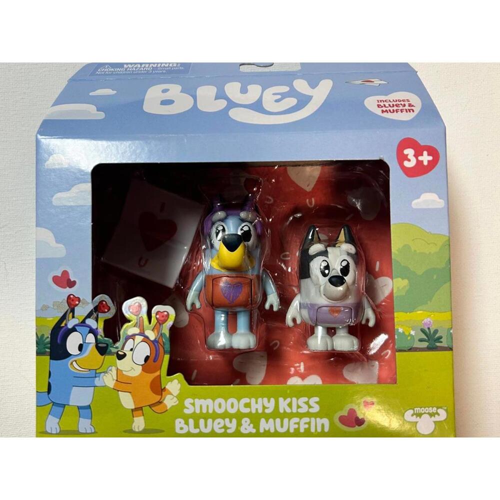 Moose Toys Bluey Smoochy Kiss Muffin Figure Set Unisex NIB Valentine Heart 2.5in